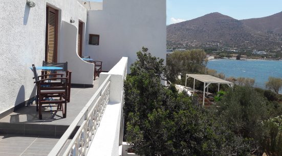 V4 | Two bedrooms | Upper floor veranda