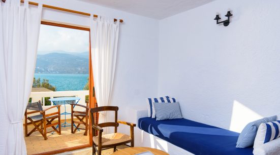 V7 | One bedroom | Upper floor veranda