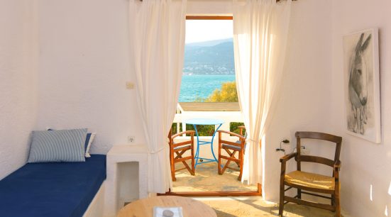 V8 | One bedroom | Upper floor veranda